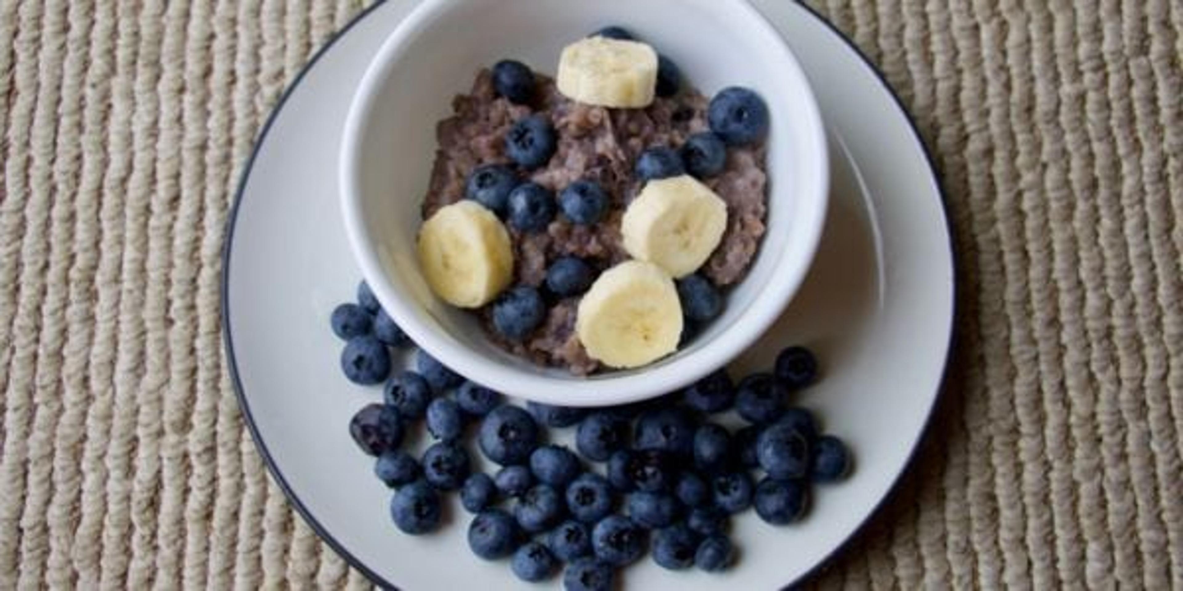 Image of blueberry, banana and quinoa oatmeal
