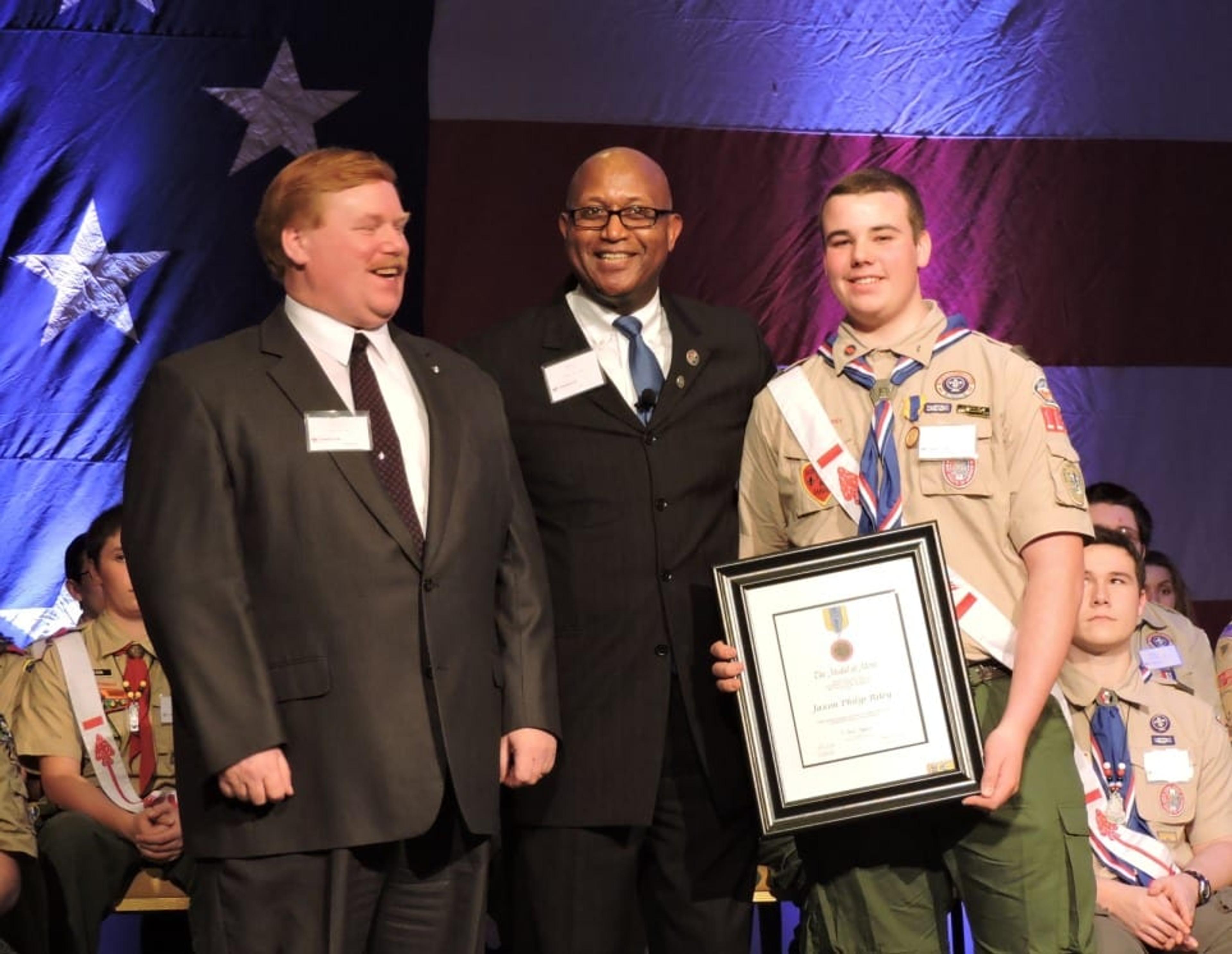 Jaxon Riley receives his award.