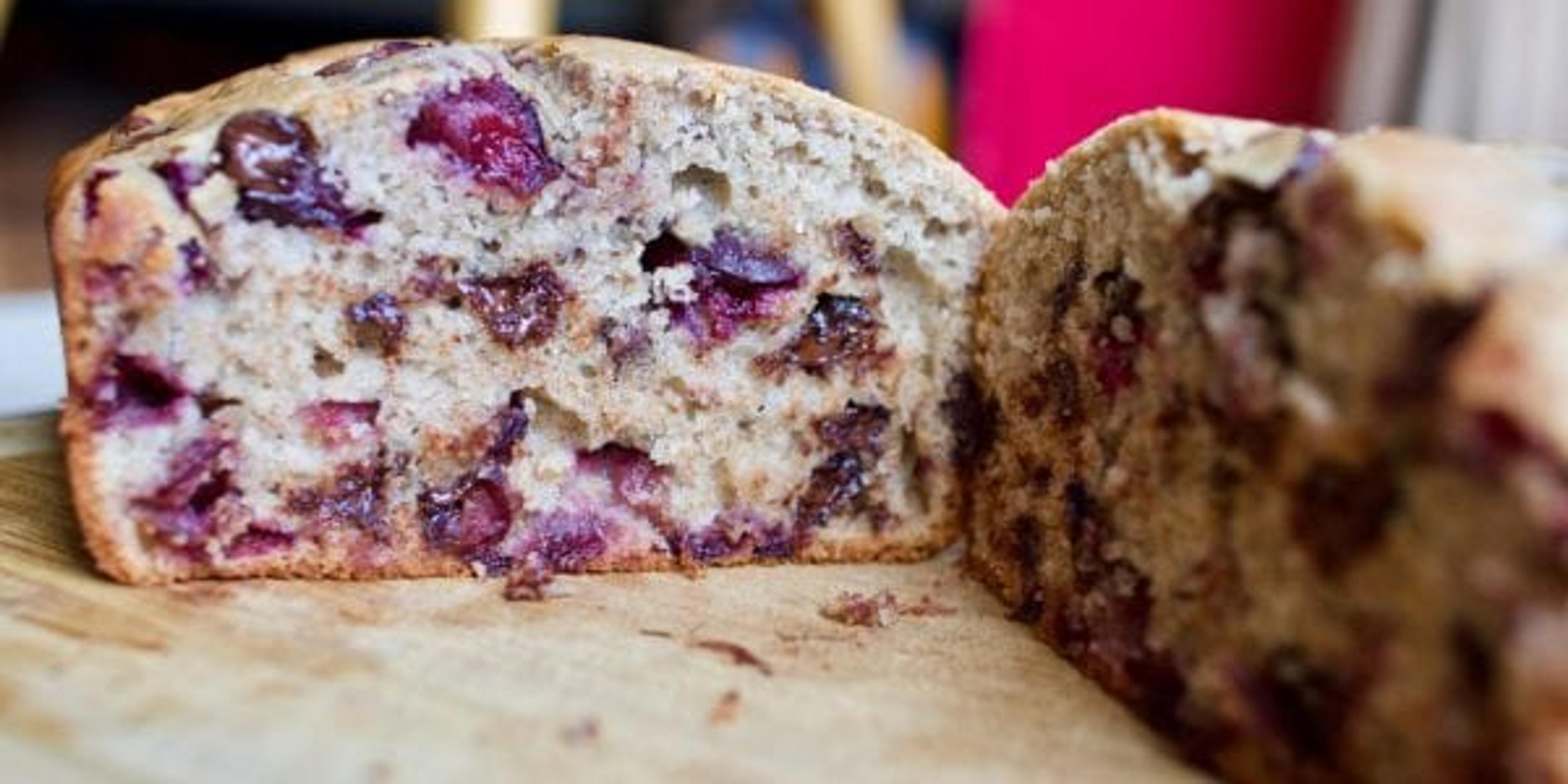 cherry almond bread