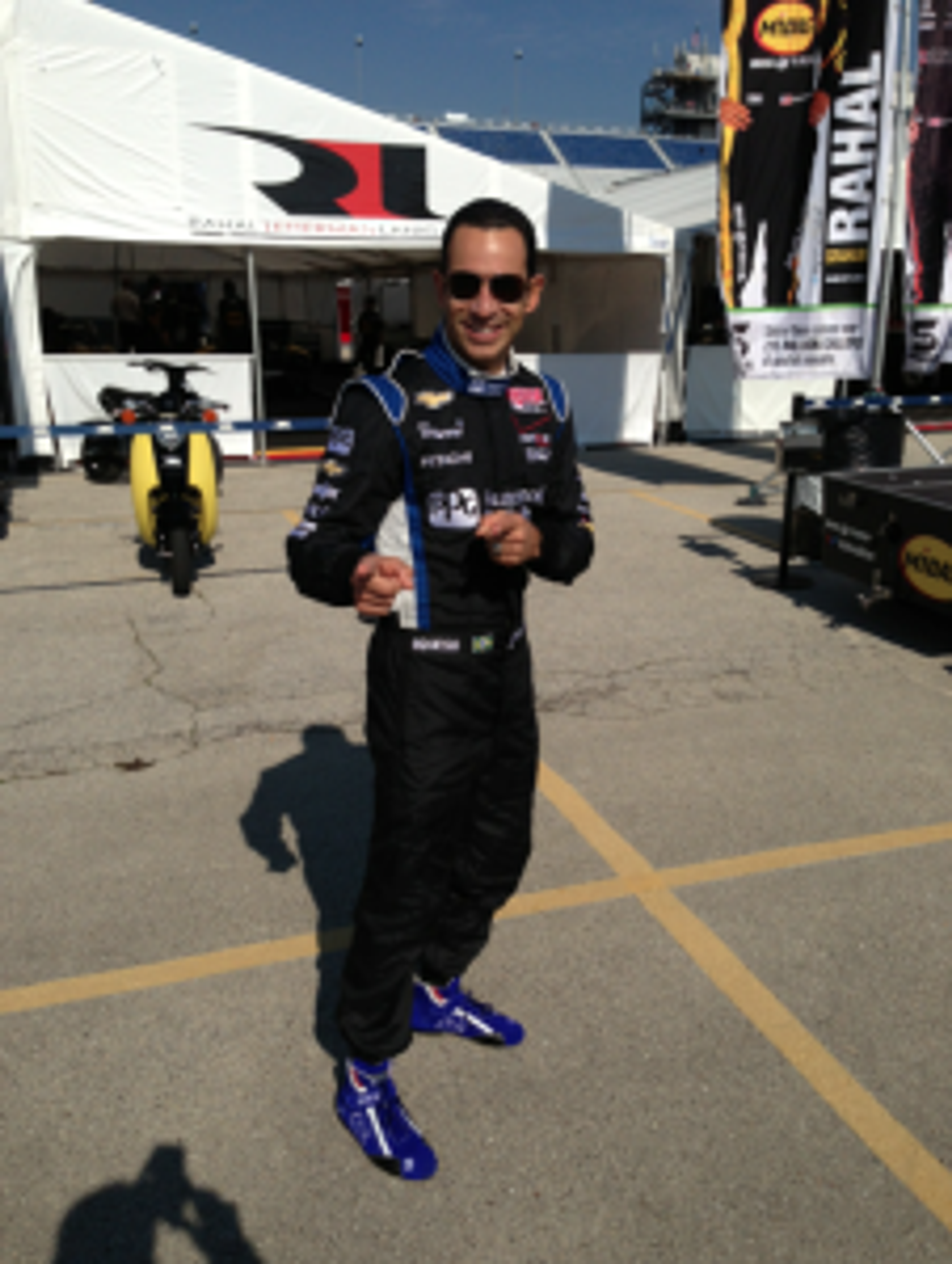 The handsome and healthy Helio Castroneves