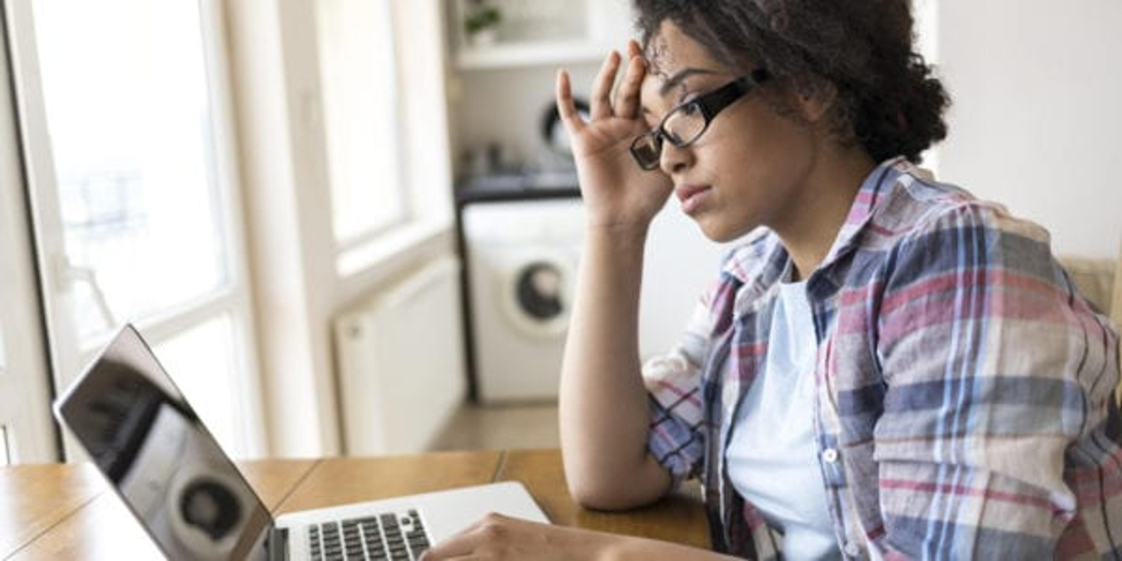 woman on laptop