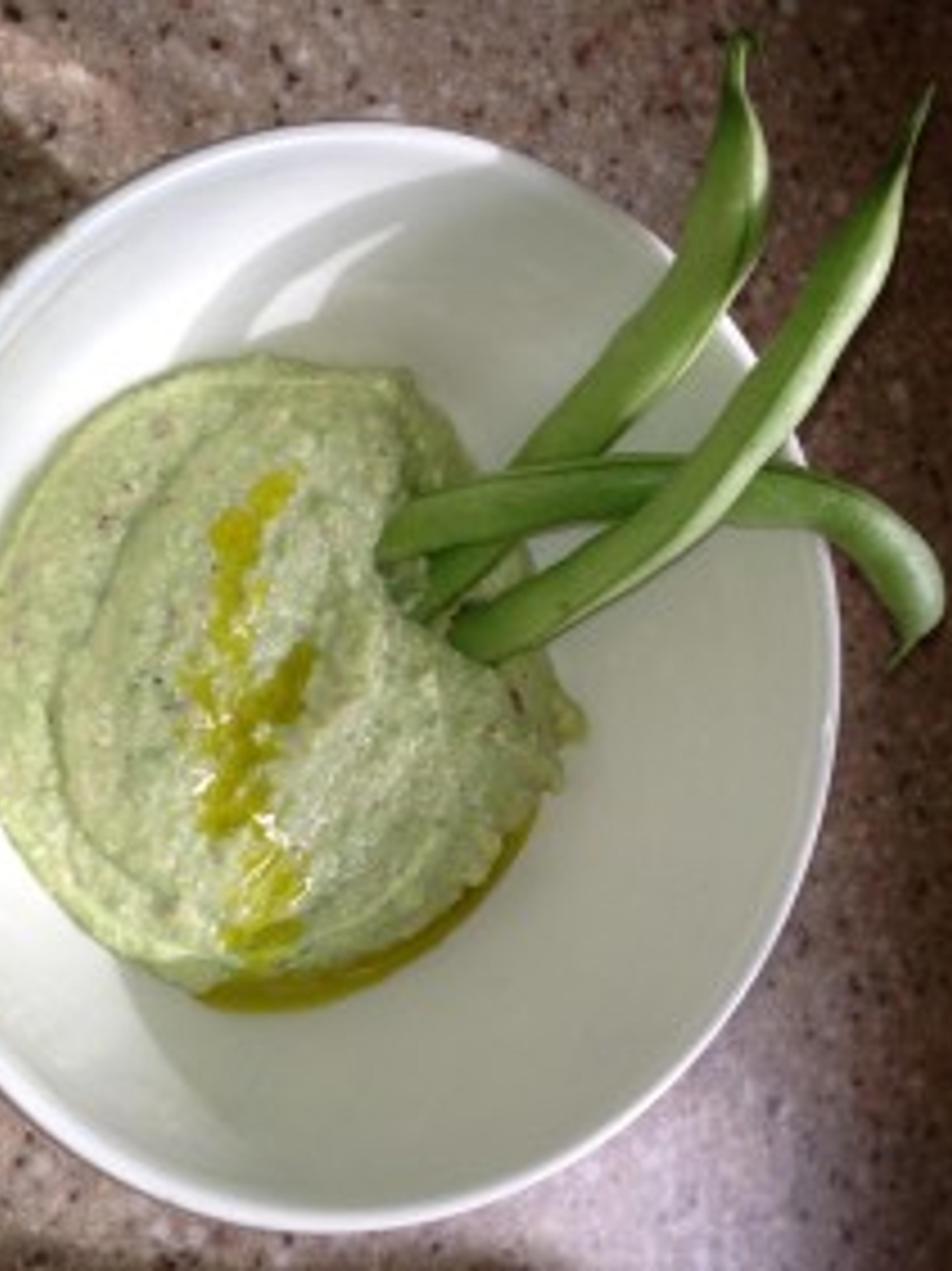 Green Bean Hummus (1)