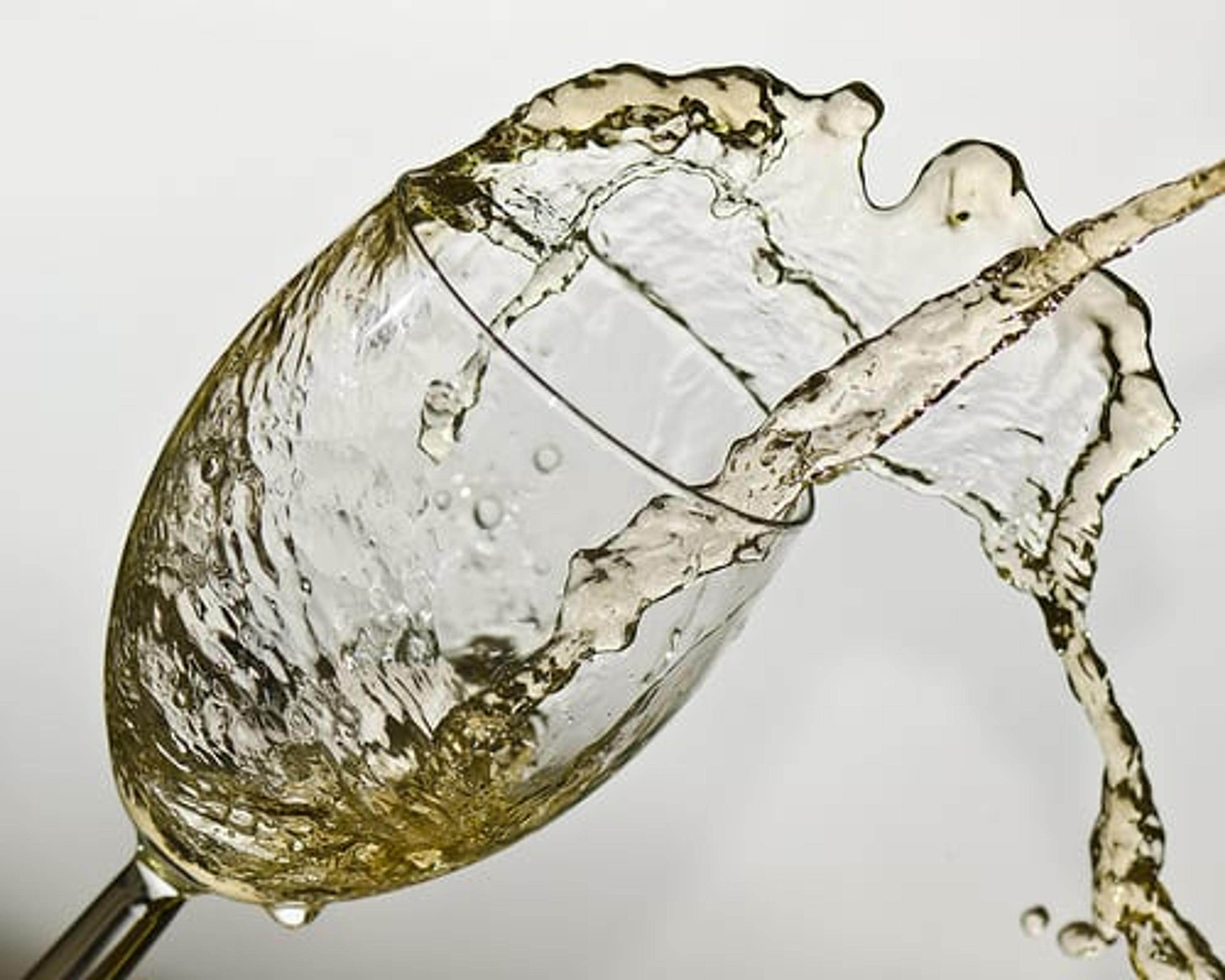 white_wine_splash