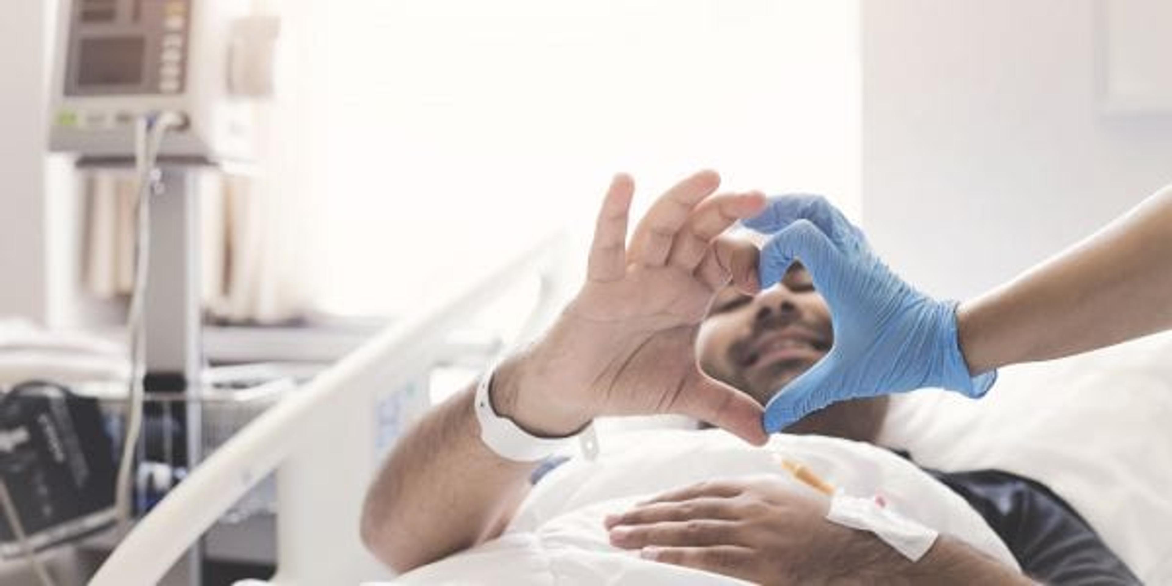 Man in hospital bed waiting for organ donation