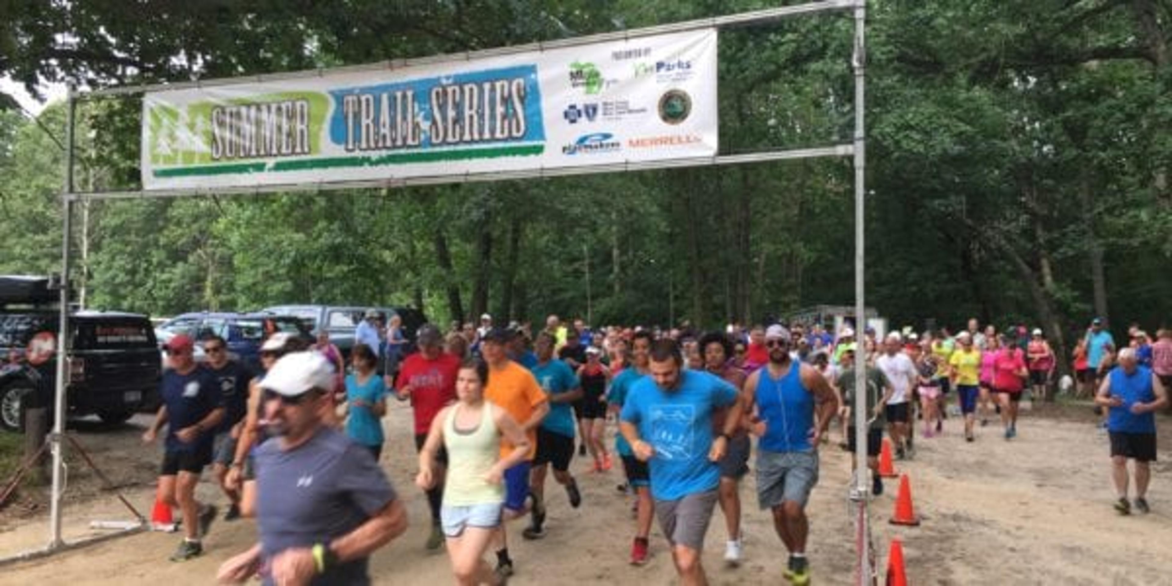 the start of the summertrail series 5k