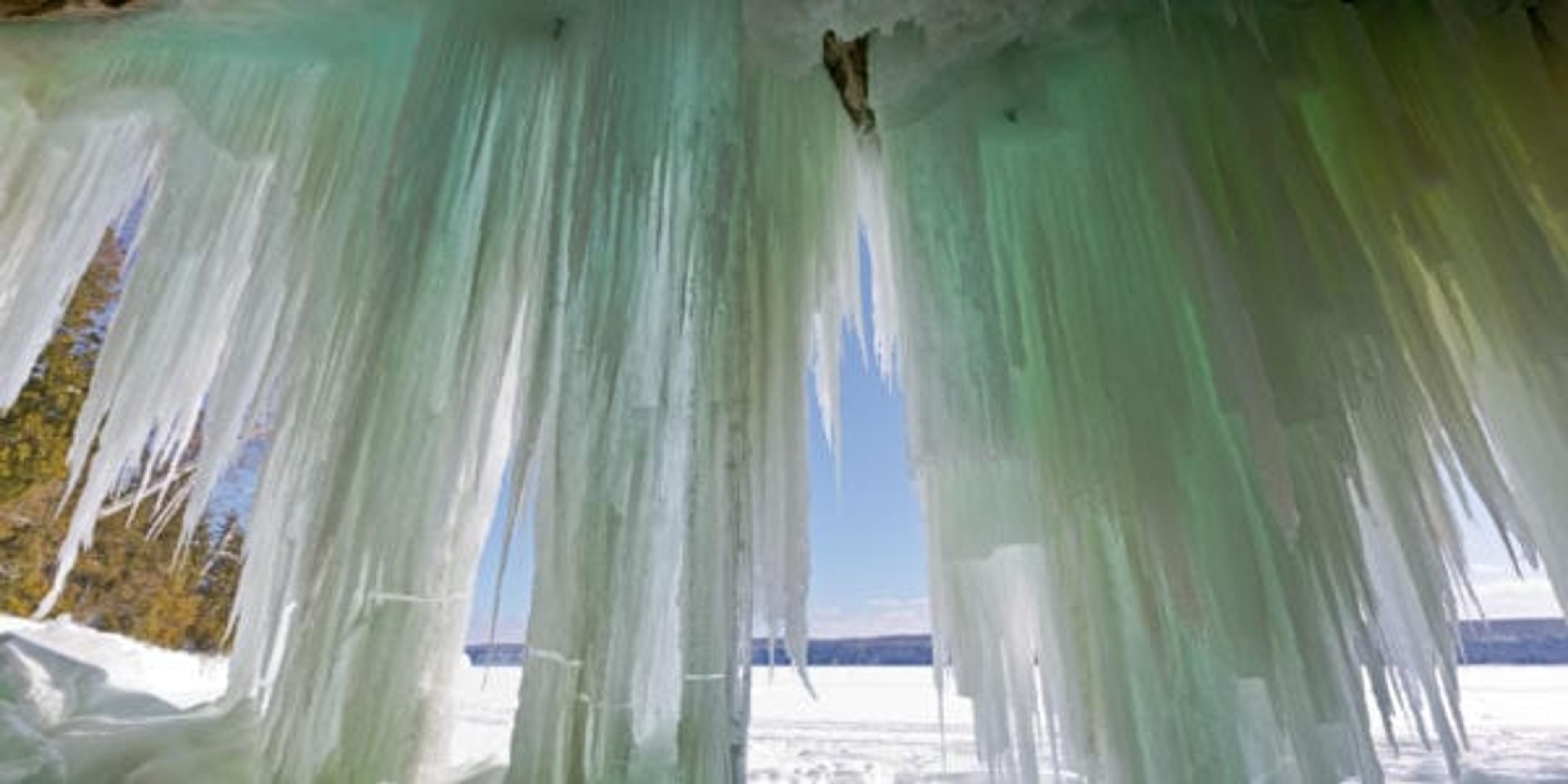 Image of ice curtains near Pictured Rocks.