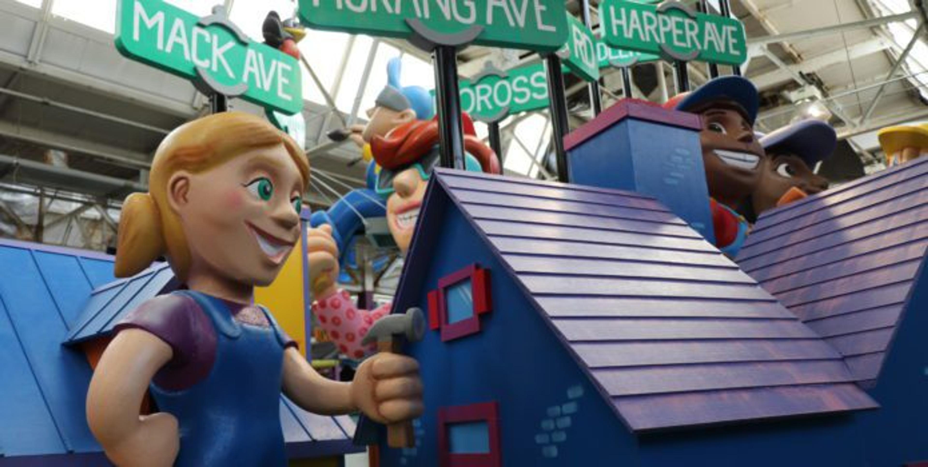 Behind the Scenes of America's Thanksgiving Parade