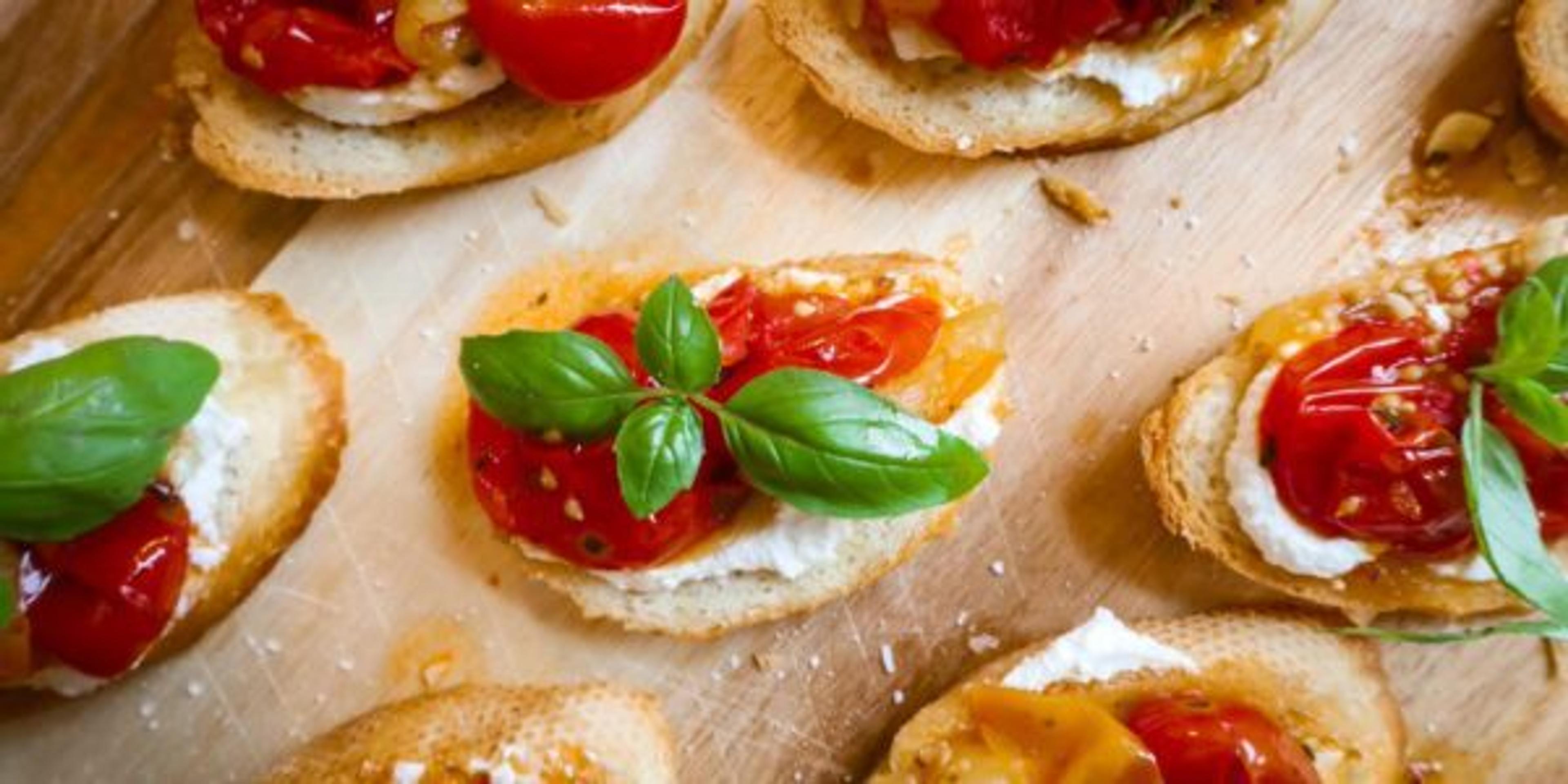 Roasted Tomato Ricotta Crostini