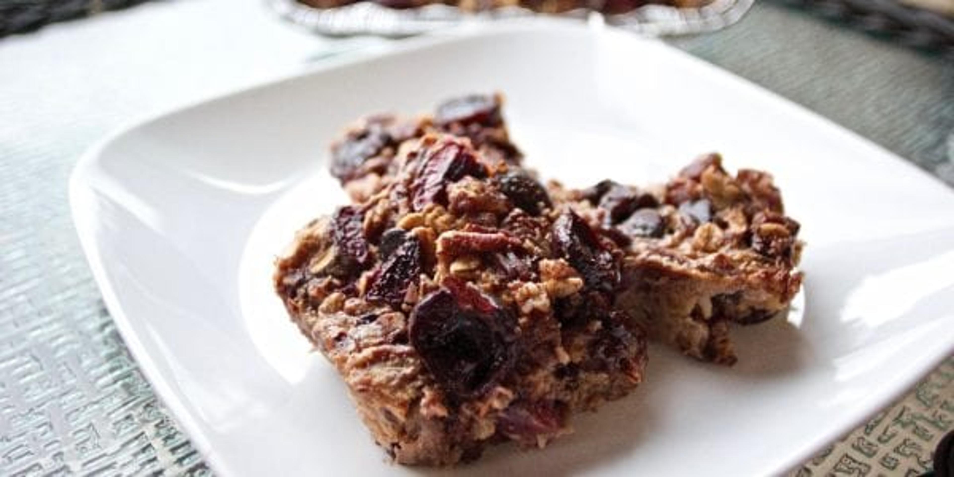 dark chocolate covered cherry oatmeal bake