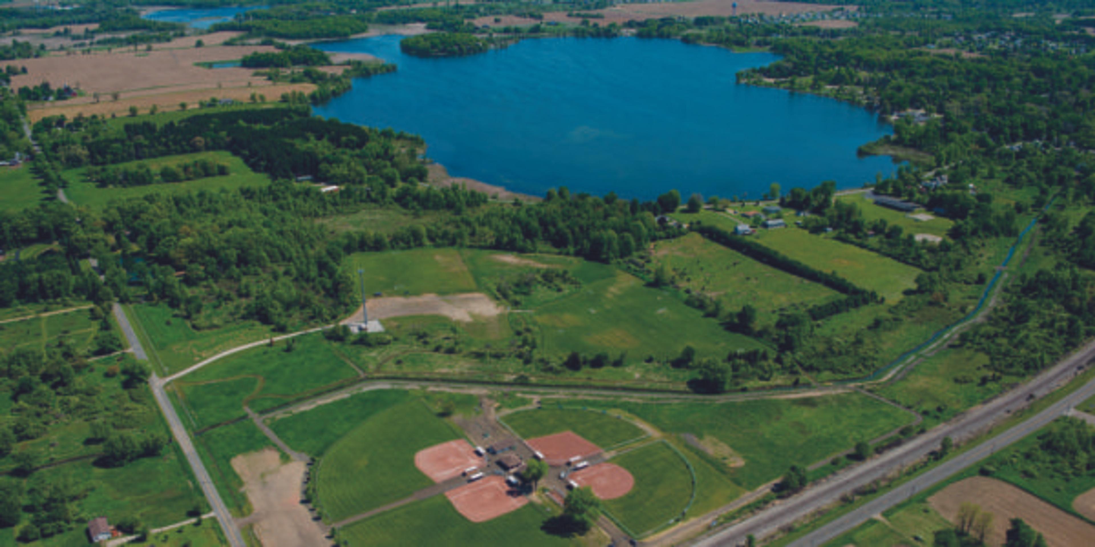 Sky view of Grass Lake parks.