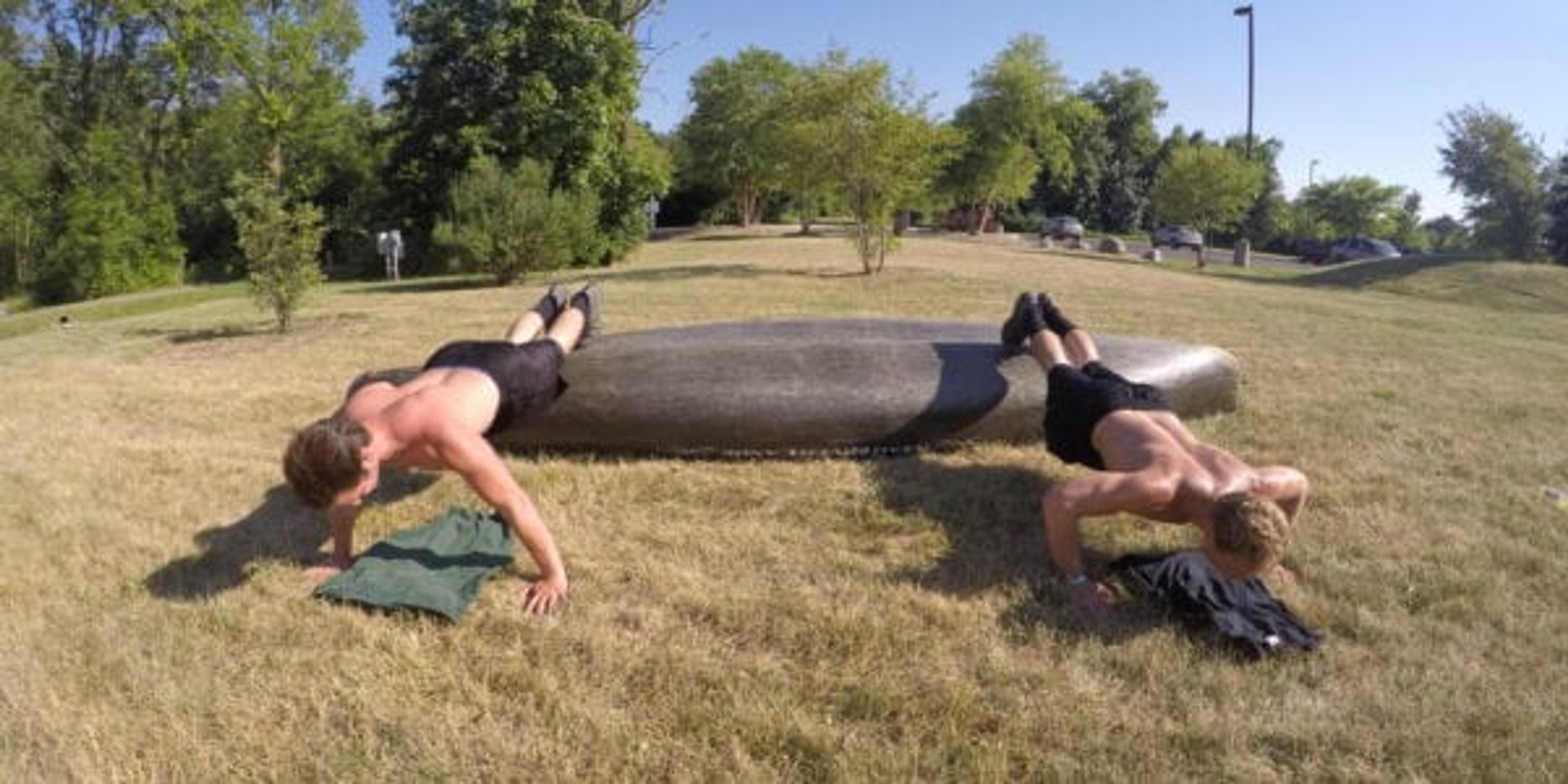 Work out with a canoe