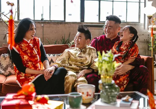 A joyful Chinese family together