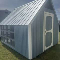 10x12 Chicken Coop with Blue Paint gallery 3