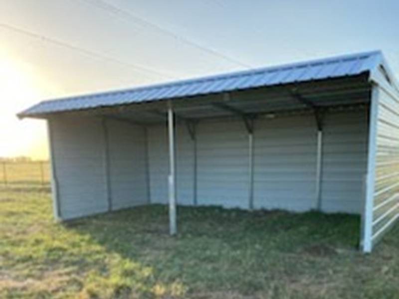 12x20x8/6 Loafing Shed with Eyebrow