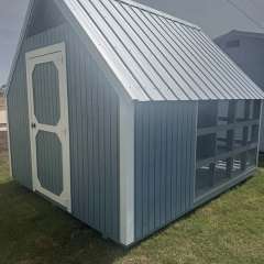 10x12 Chicken Coop with Blue Paint gallery 4