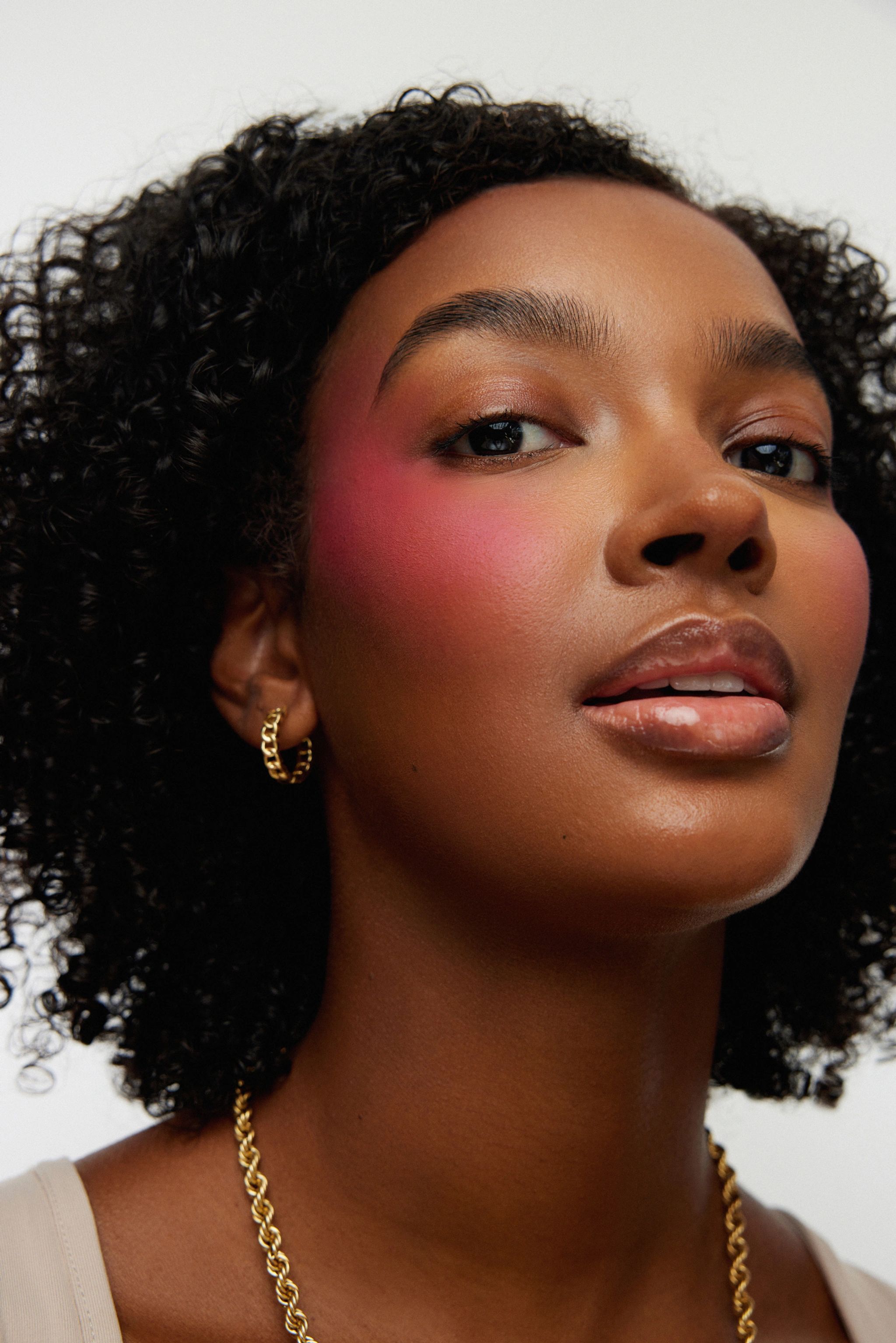 REM BEAUTY - EVERGREEN photography by Christiano Hermoso