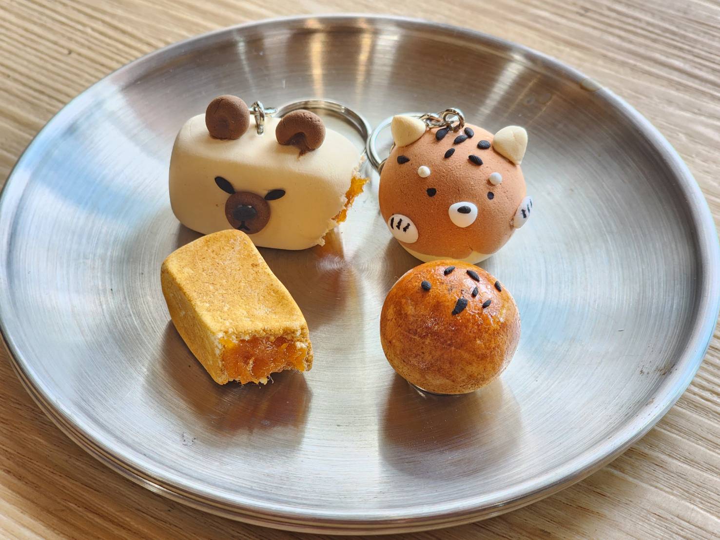 兒童黏土作品:月餅吊飾、磁鐵