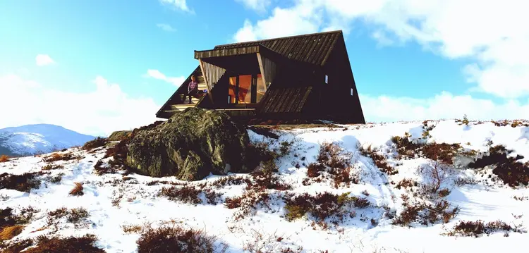Bilde av Dagsturhytta Naustdalskamben - Stad Eid
