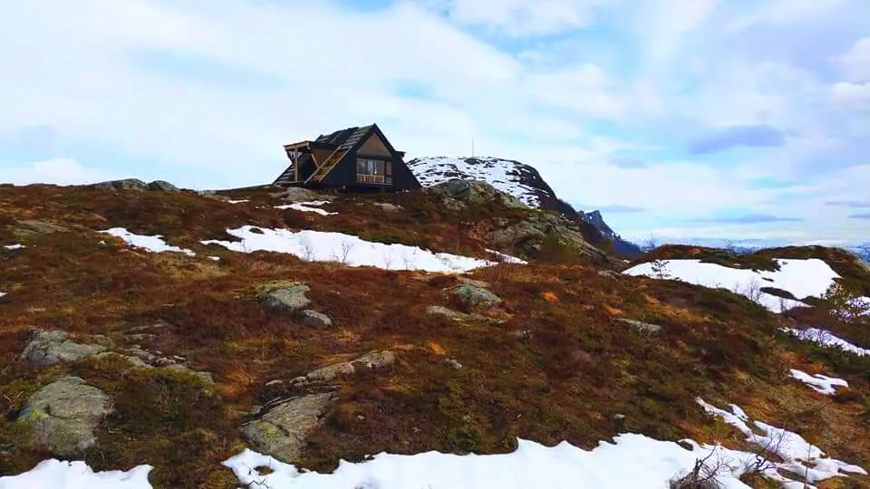 Bilde av Dagsturhytta Fløgjen - Kinn Florø