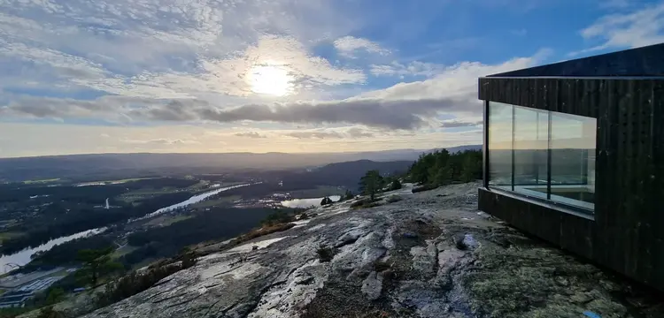bilde av dagsturhytten