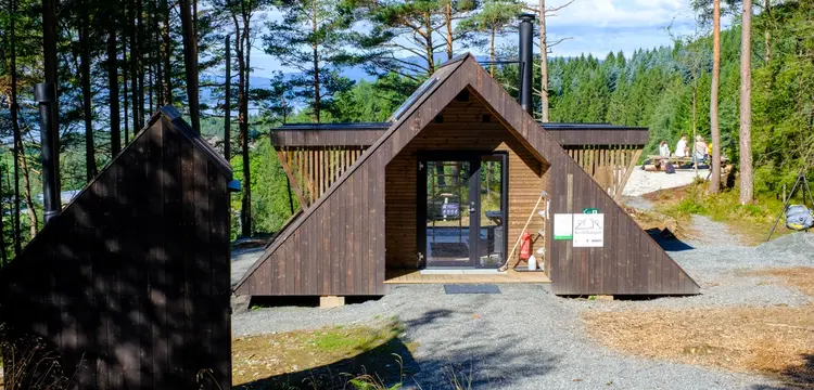 bilde av dagsturhytten