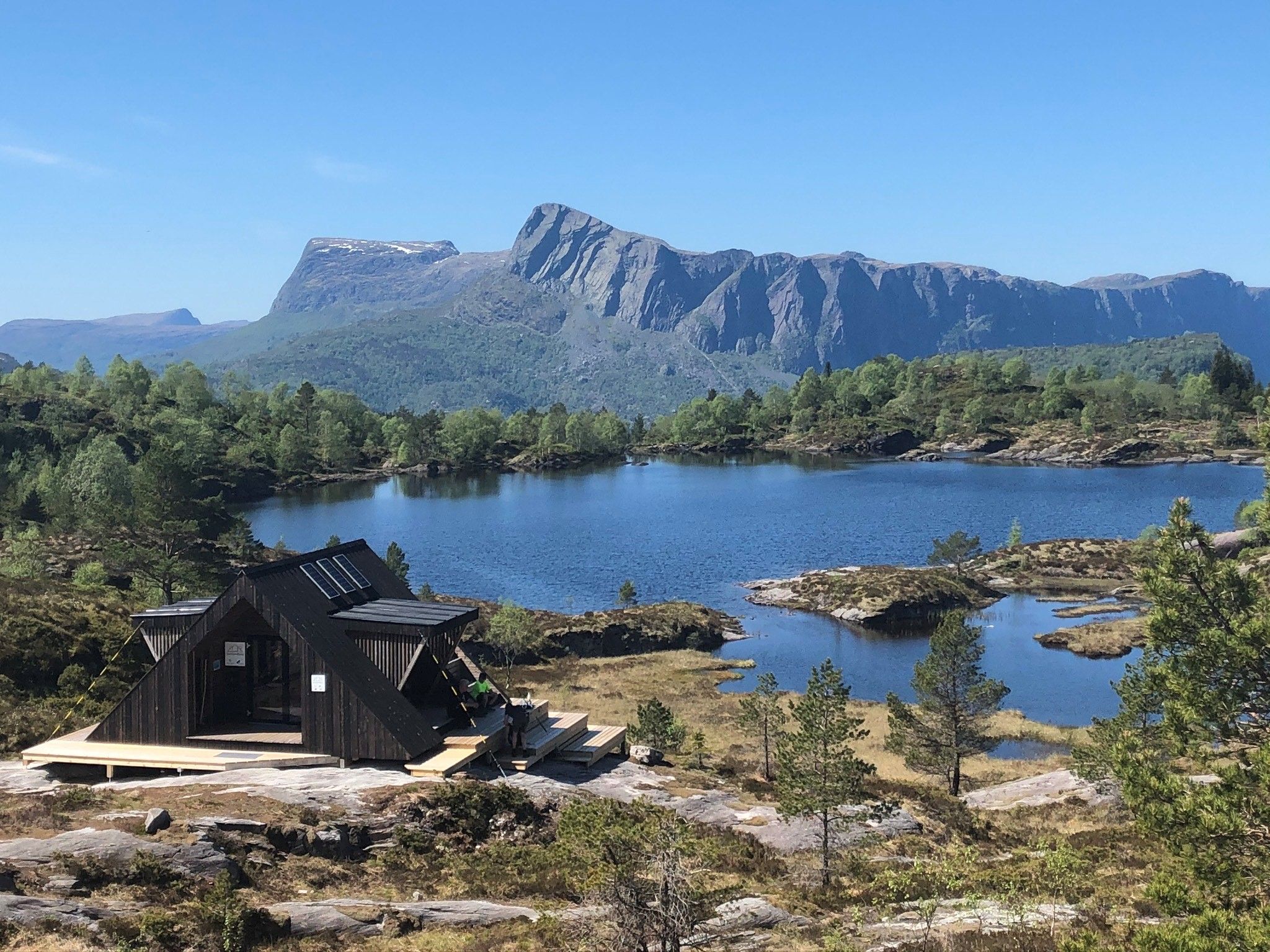 Bilde av en dagsturhytte