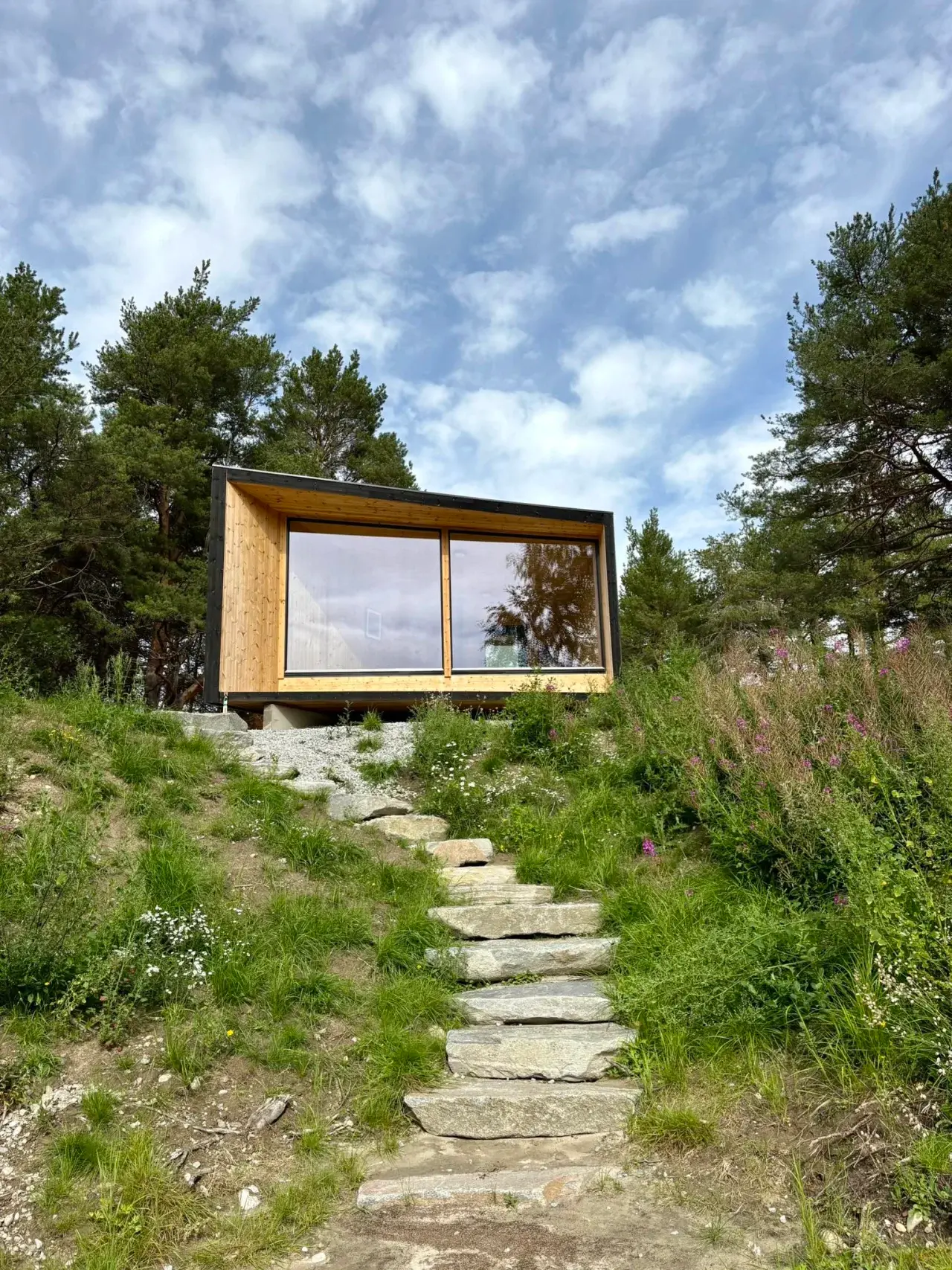 Bilde av dagsturhytten