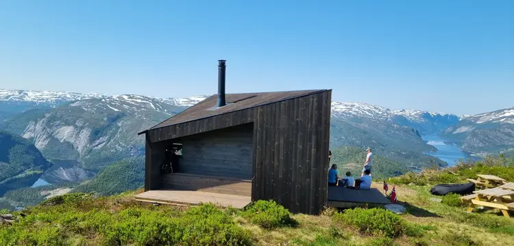 bilde av dagsturhytten