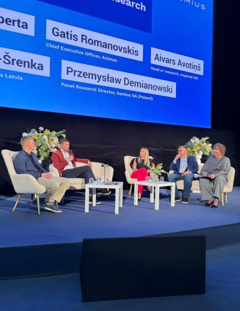 Reģionos un nozarēs: Rēzekne, ostas, pašvaldības, viesnīcas un mediji — 1. attēls