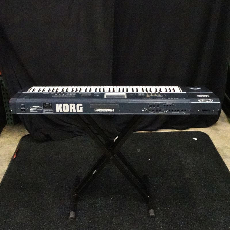  Korg Triton Extreme 76