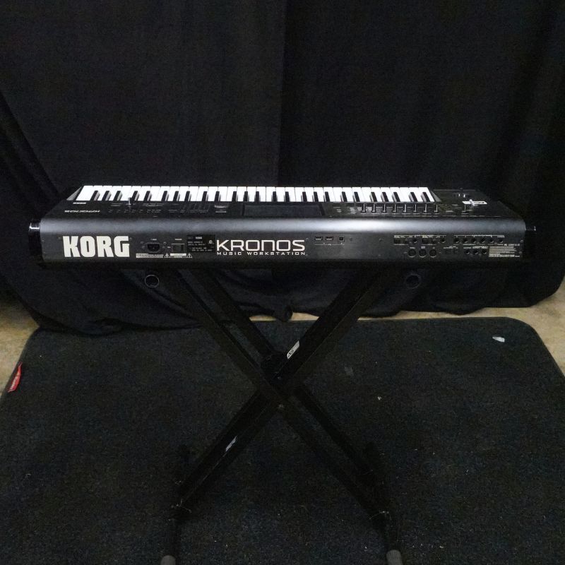  Korg Kronos 61