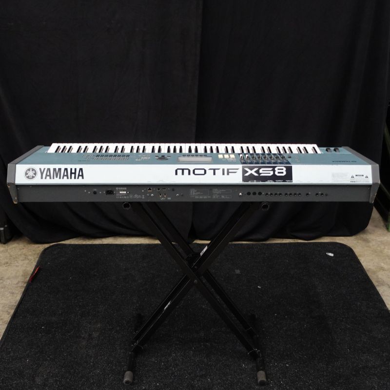  Yamaha Motif  XS8