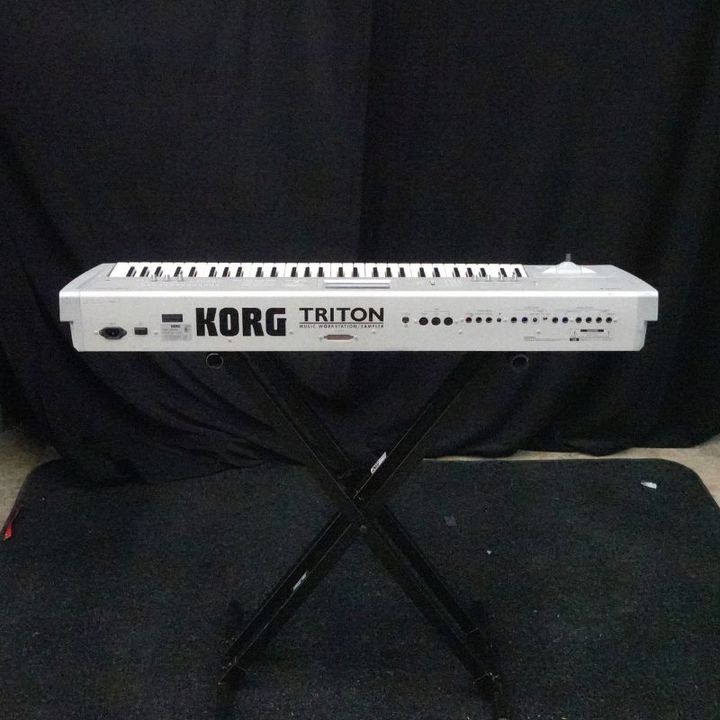 Korg Triton 61