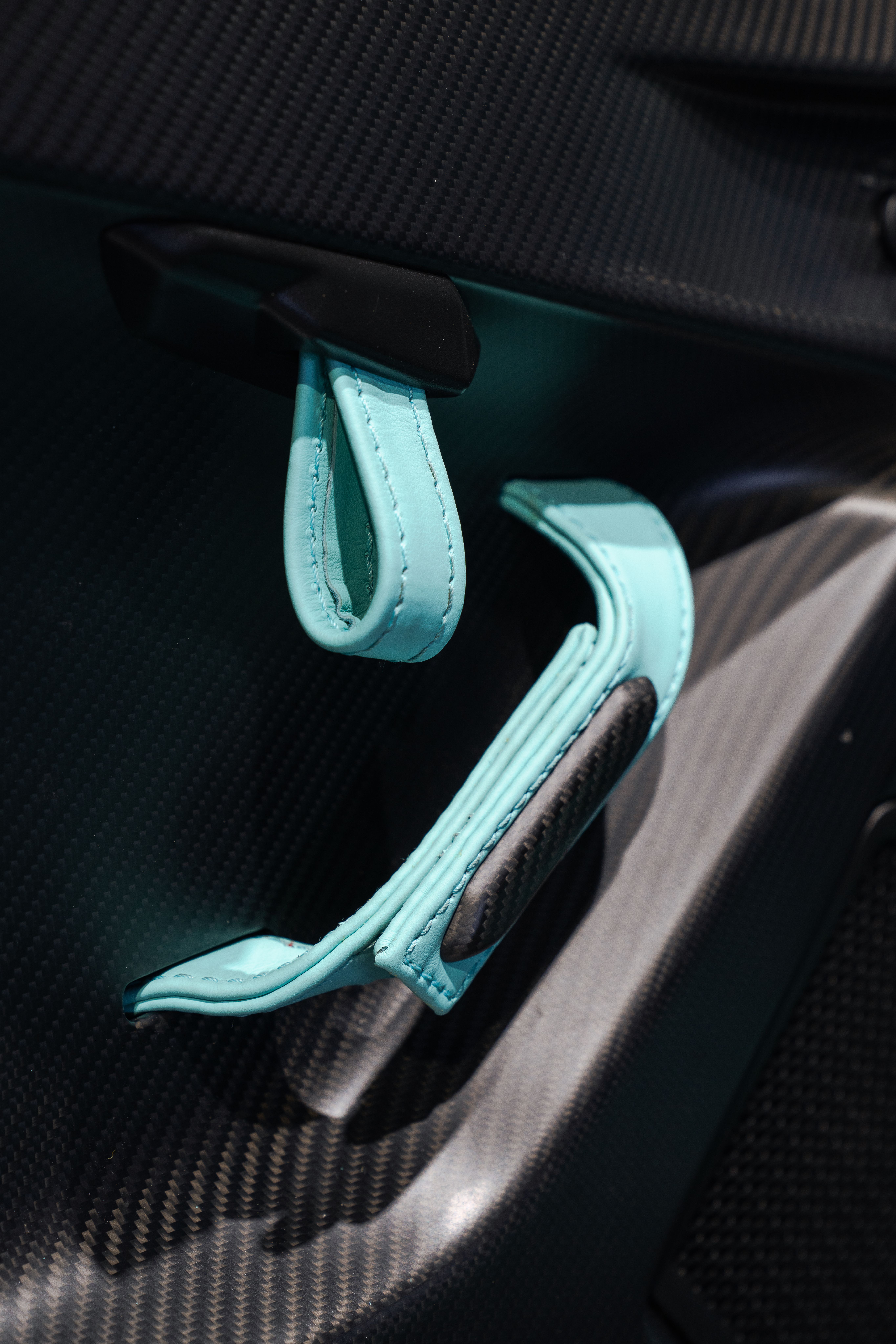 Custom automotive contrast stitching and fine upholstery detailing in Houston, Texas. Bespoke diamond quilting, French seams, and precision interior embroidery for high-end builds. LAMBORGHINI STO FULLY CUSTOMIZED