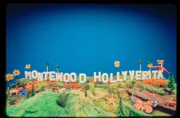 Montewood Hollyverita Titles Scale Model