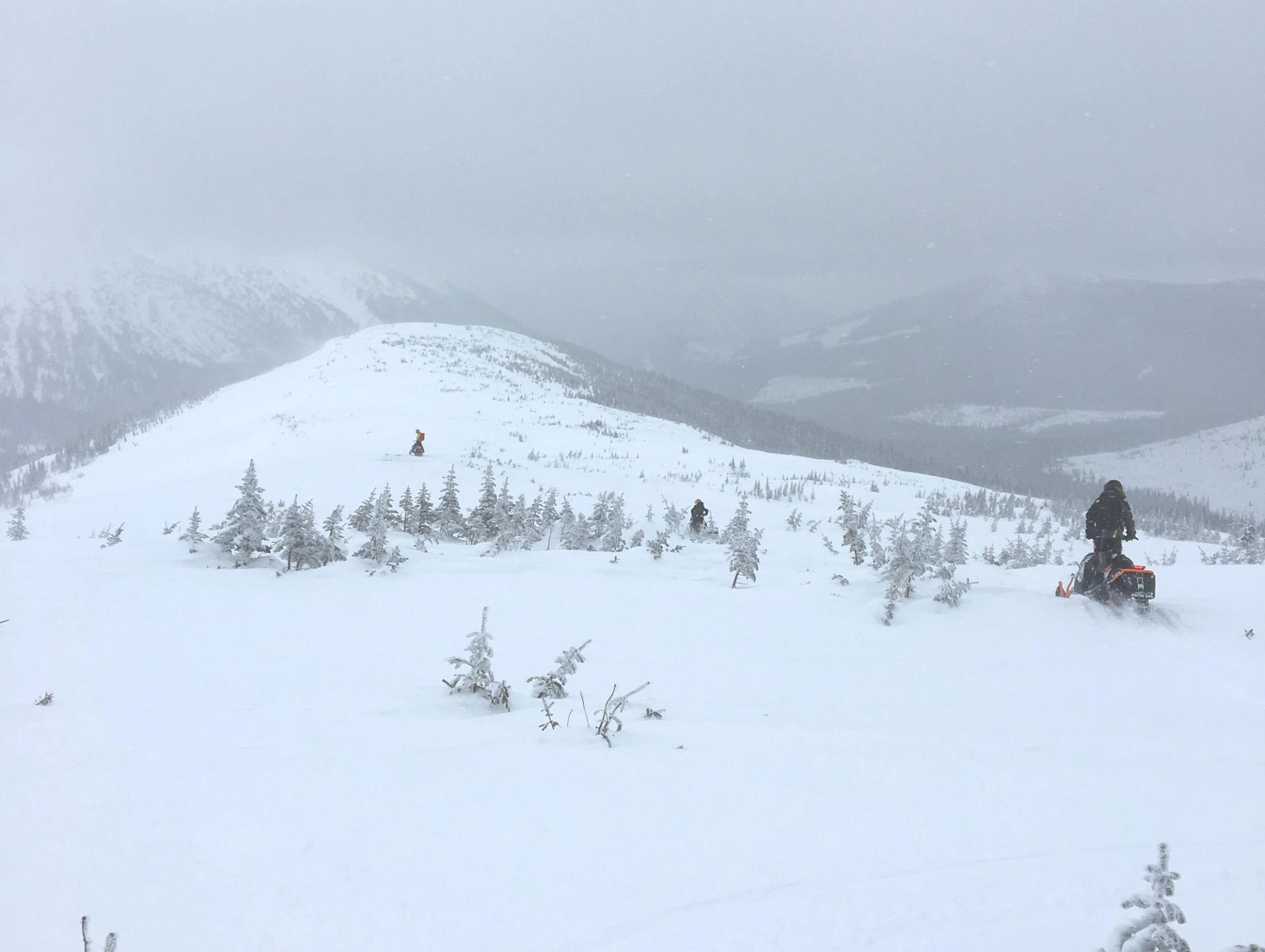 Travelling along a ridgetop is a good idea because it usually keeps you out of avalanche terrain.