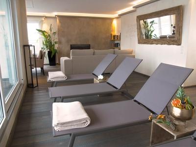 AHRR_Wellnessbereich_Liegen