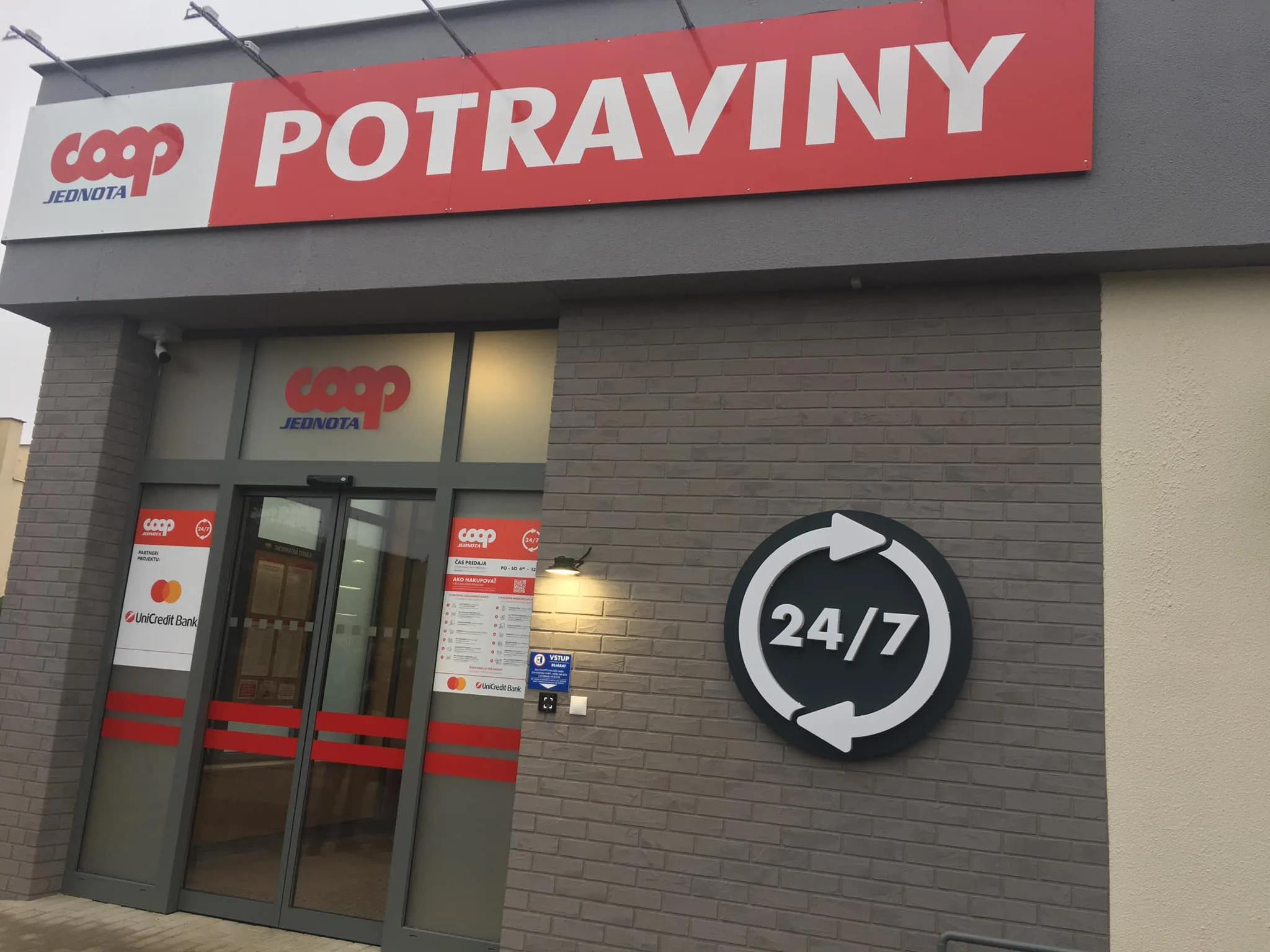First of a chain of 24/7 autonomous grocery stores, driven by biometrics, opens in Slovakia