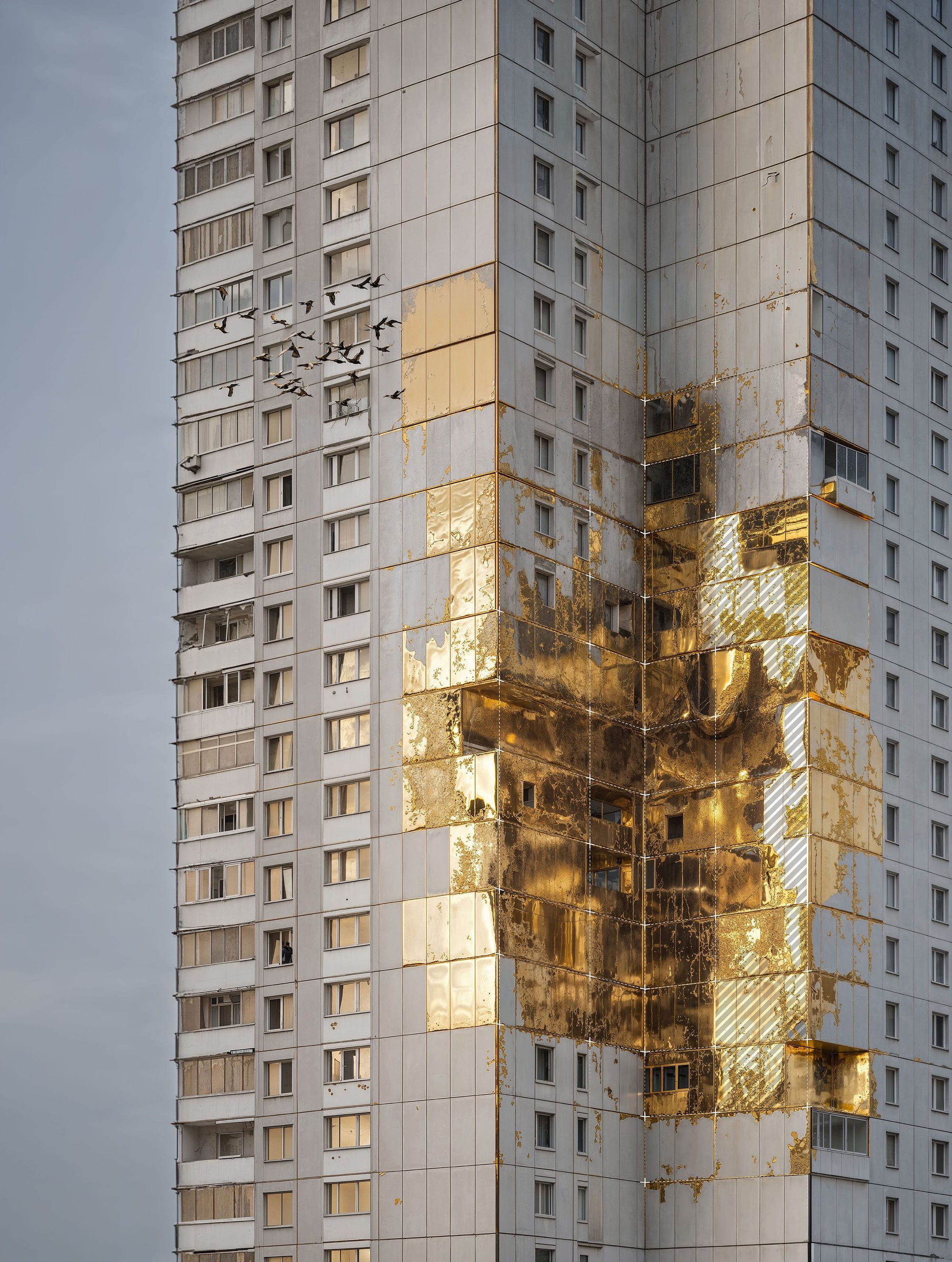 Ruination decoded: Key image, showing the repetitive soviet block with golden scars.