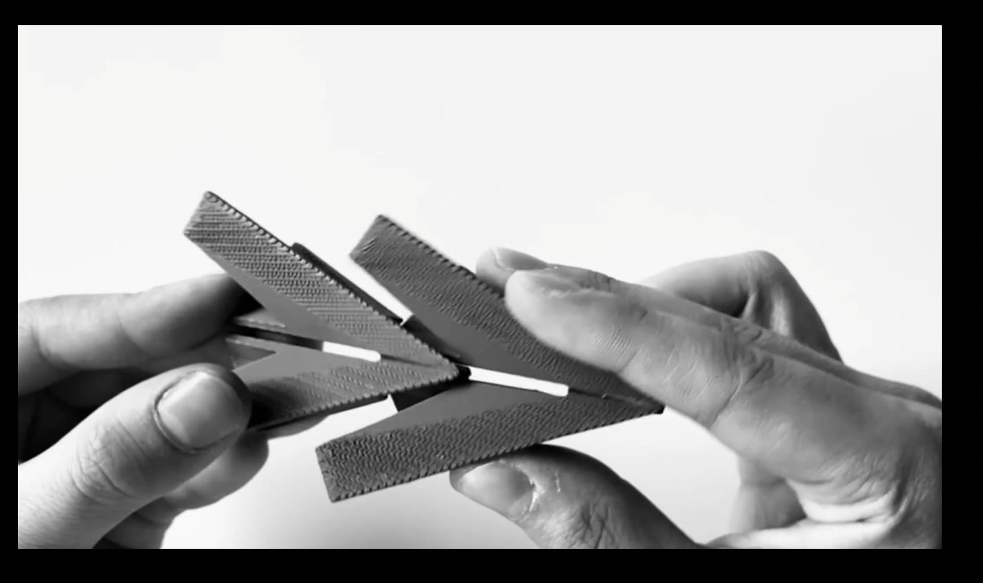 Flexibility of the assembled chain
