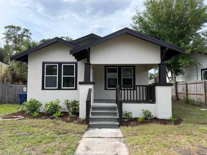 Riverside Heights Bungalow 