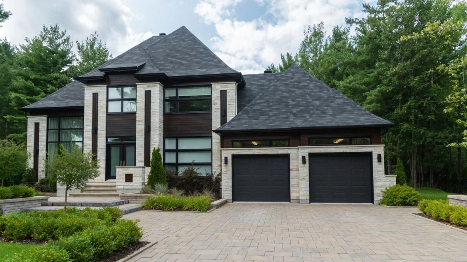 Vancouver Custom Home — Vancouver