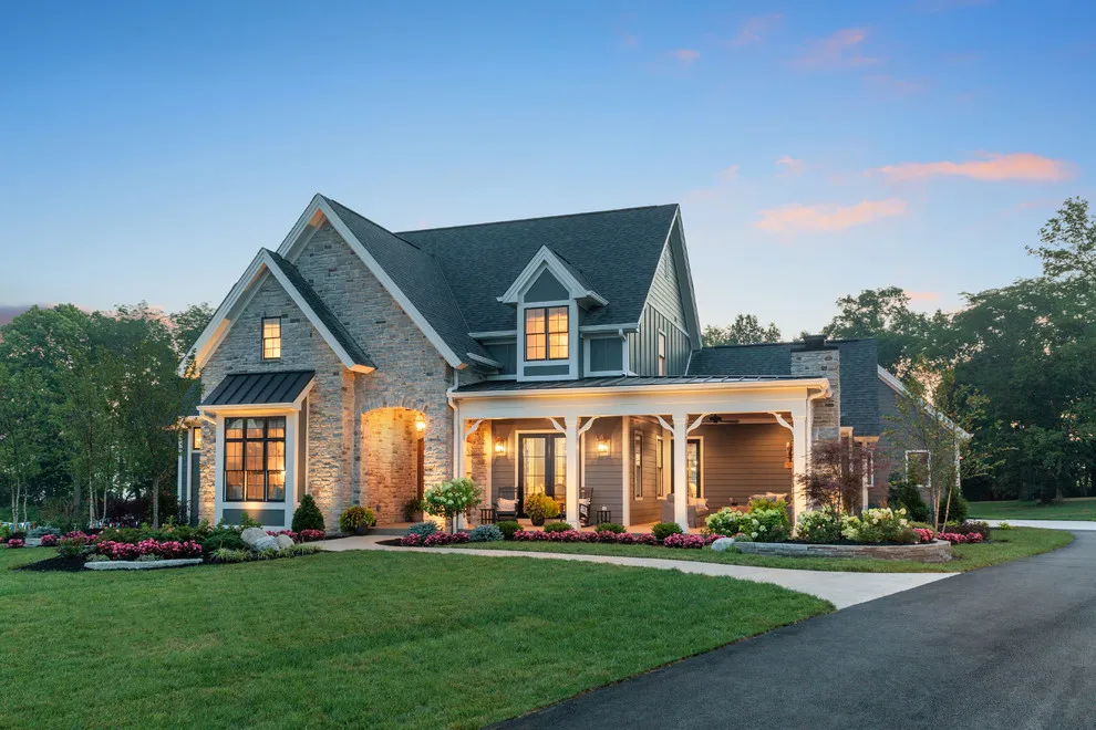 custom home builder in West Vancouver BC