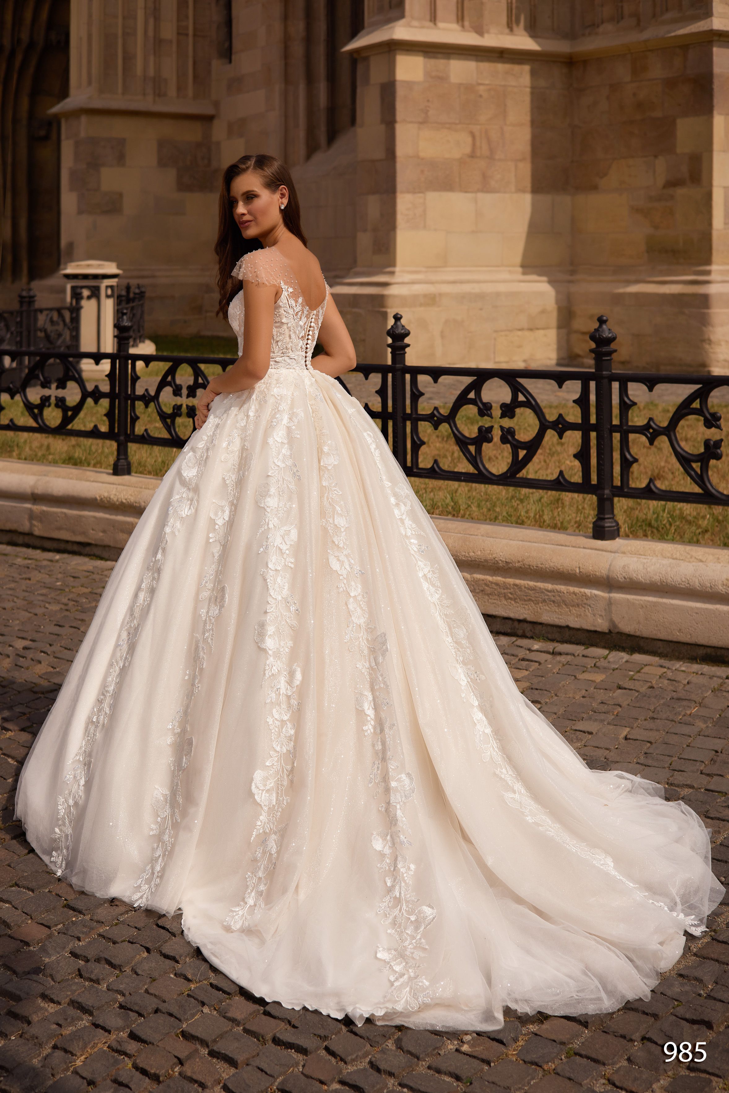 Rochia de mireasă Maribel, model 985, colecția Sunshine