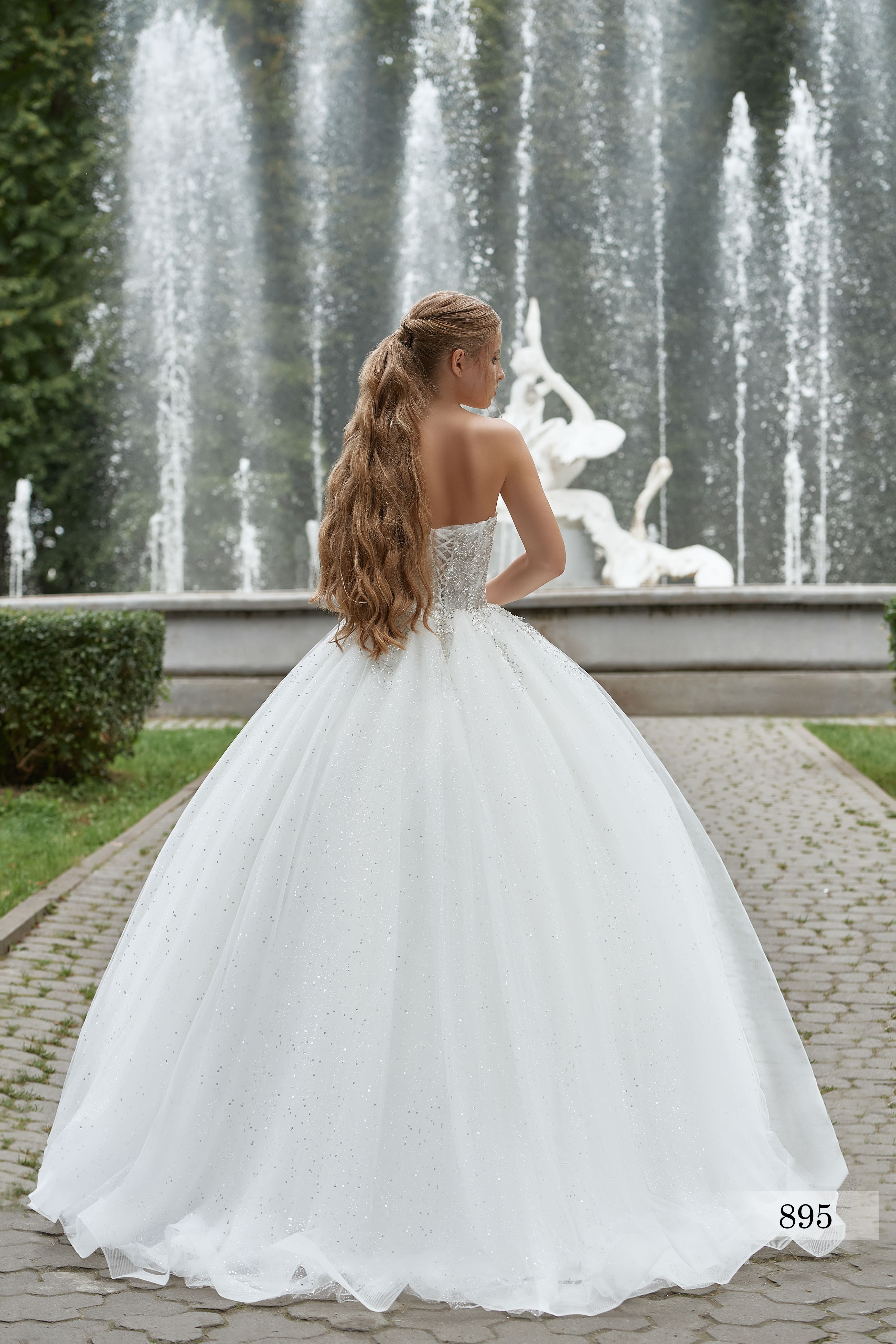 Rochia de mireasă Natalia, model 895, colecția Royal Elegance