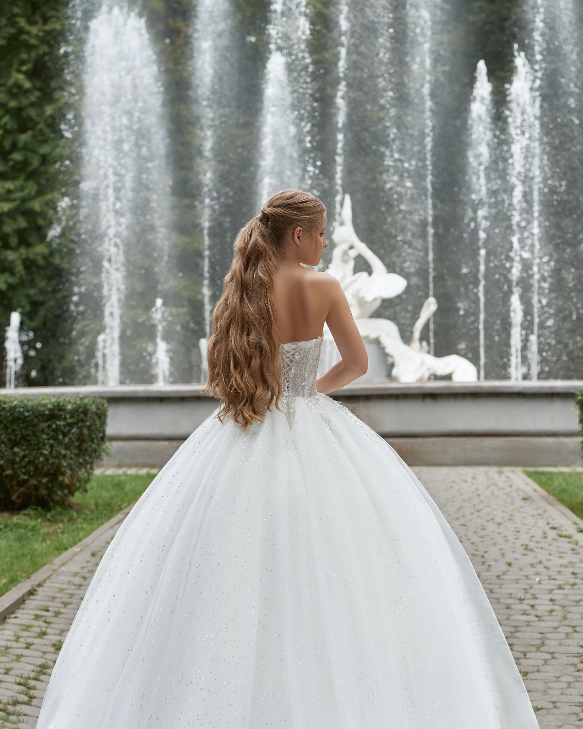Rochia de mireasă Natalia, model 895, colecția Royal Elegance