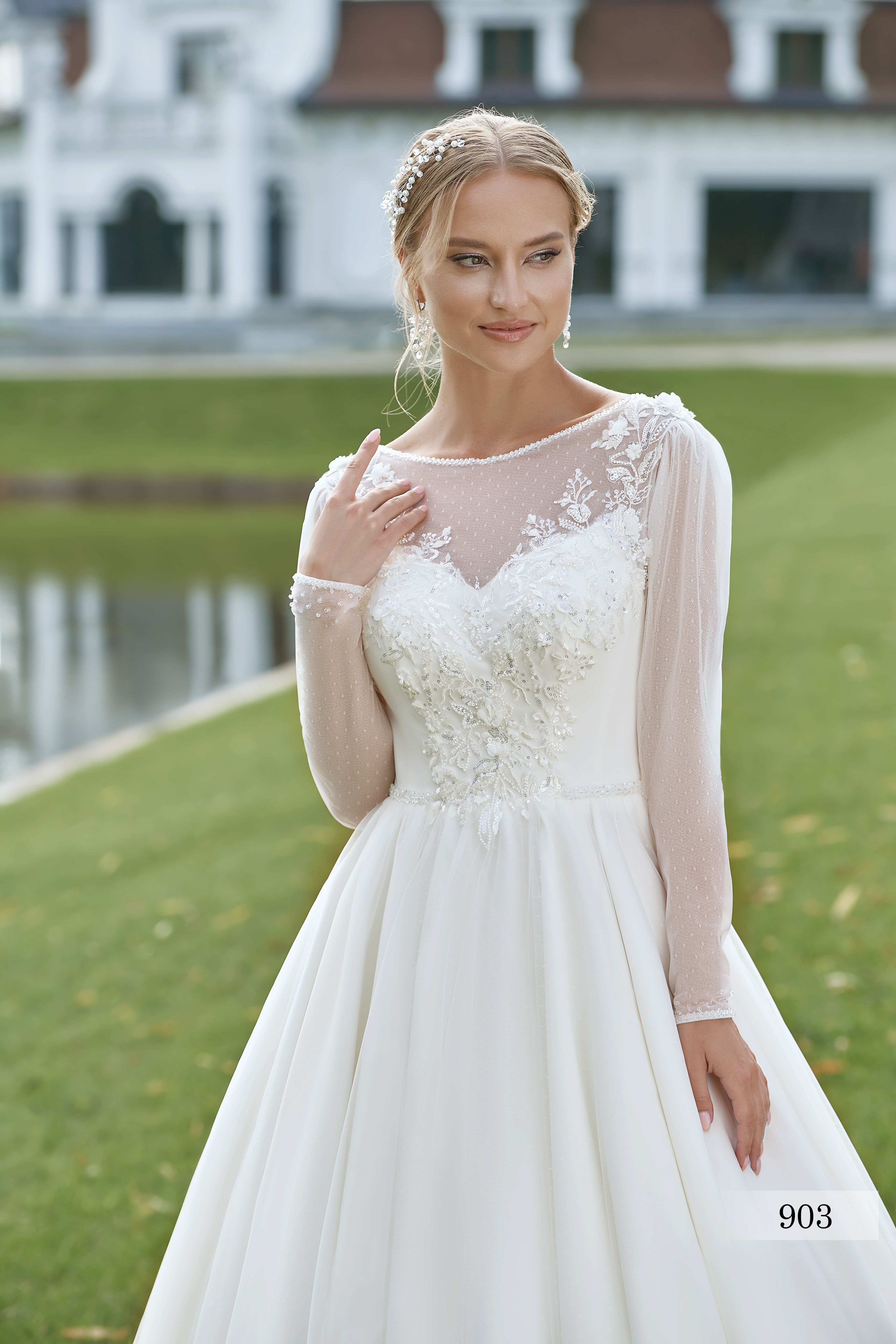 Rochia de mireasă Ofelia, model 903, colecția Soft Beauty