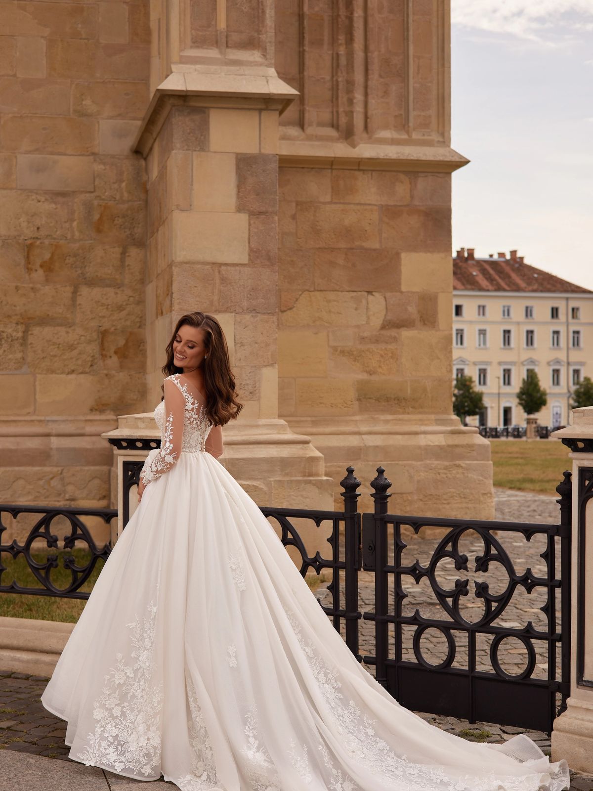 Rochia de mireasă Calista, model 959, colecția Sunshine