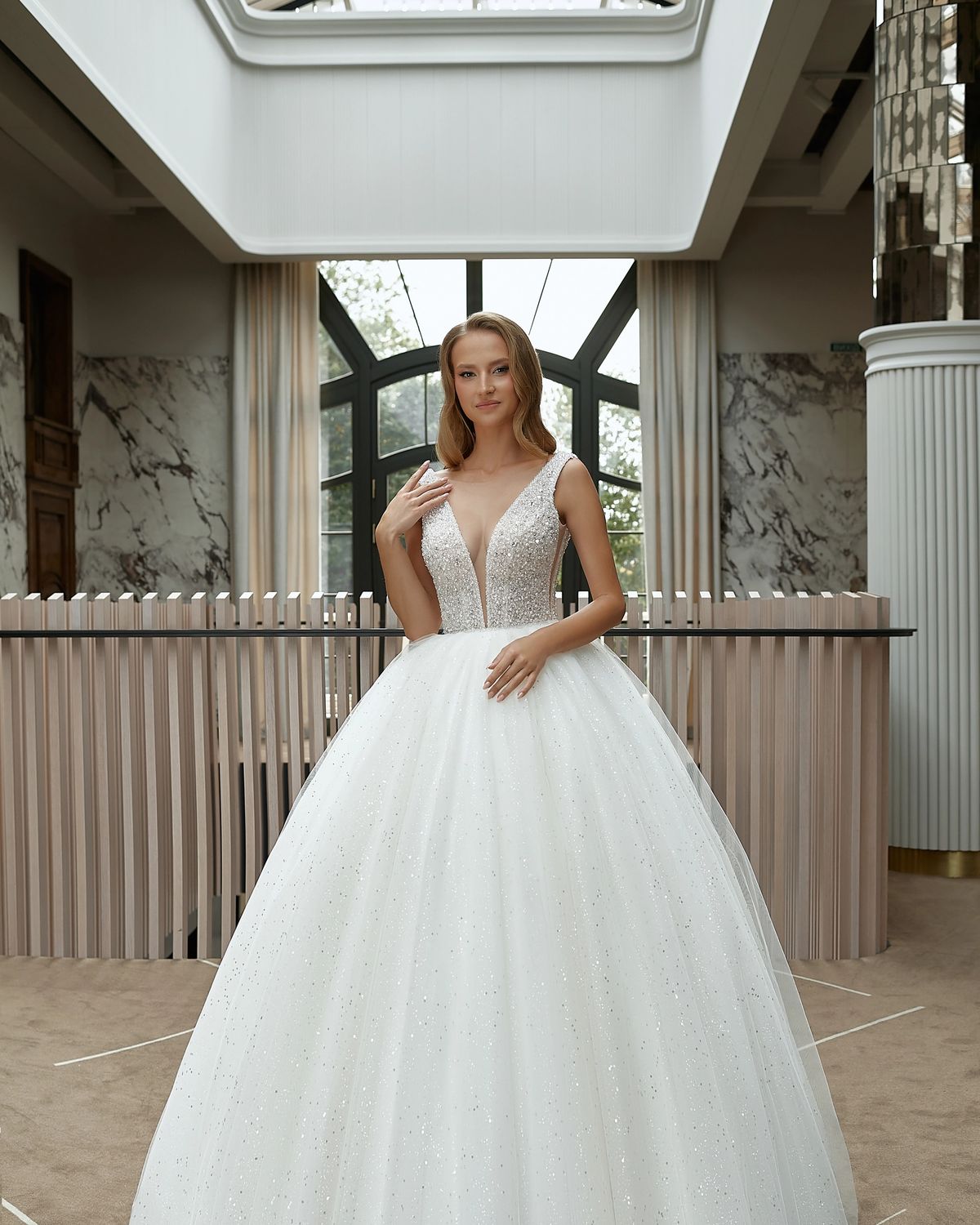 Rochia de mireasă Livia, model 869, colecția Royal Elegance