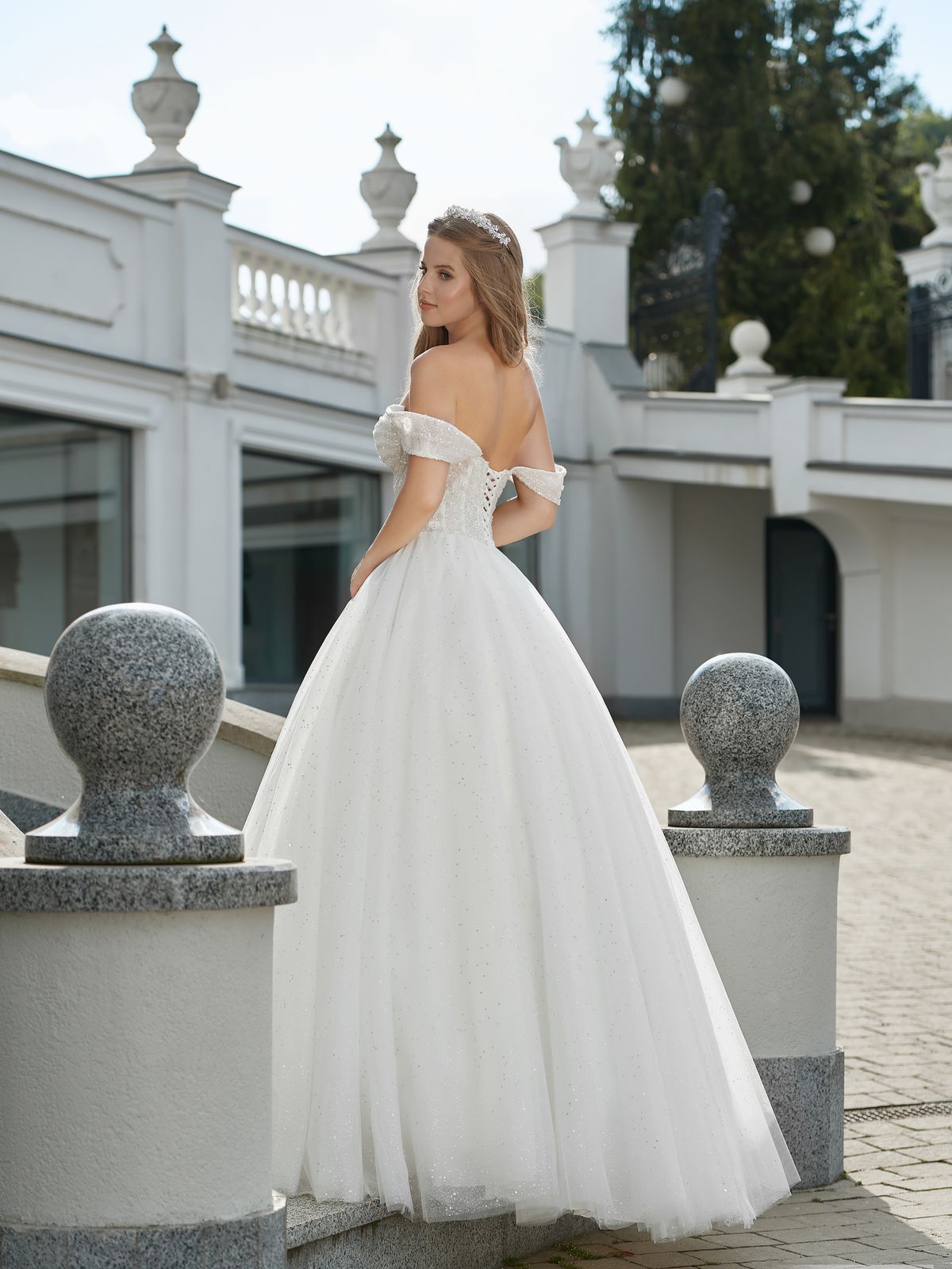 Rochia de mireasă Jasmine, model 858, colecția Royal Elegance